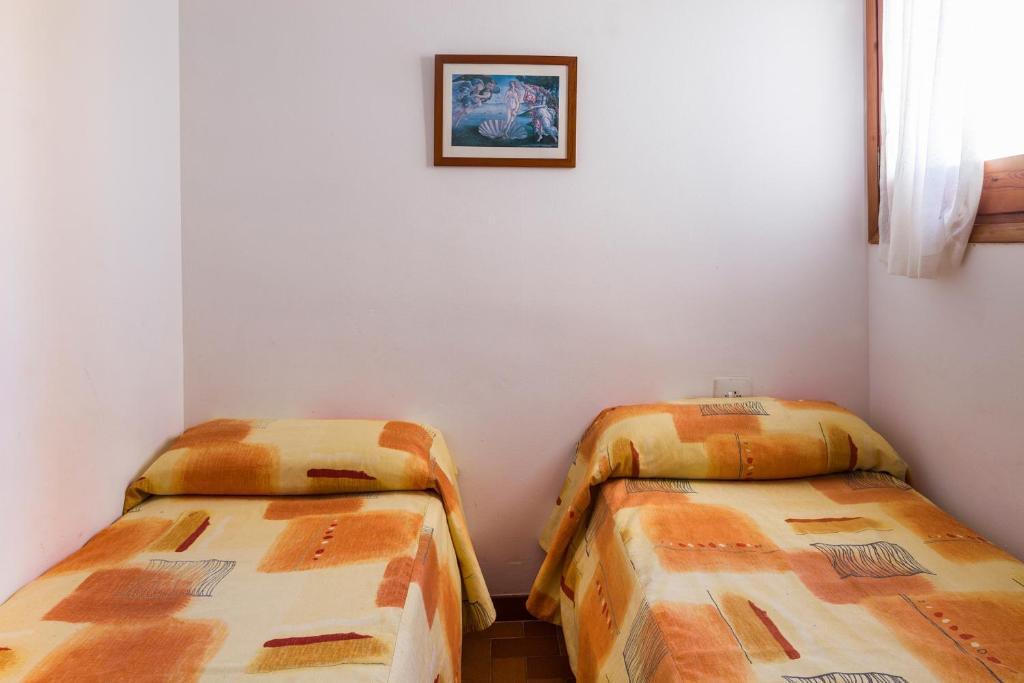 Apartamentos Arlanza - Only Adults Playa d'en Bossa Room photo